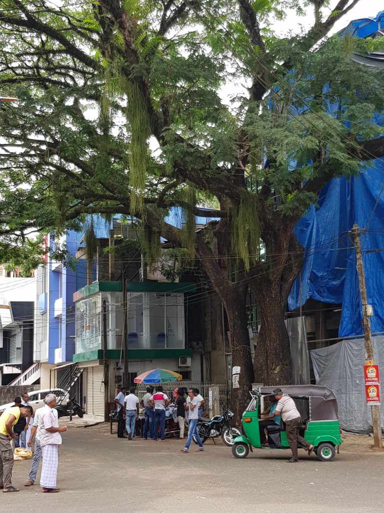 place du marché aux gemmes ratnapura