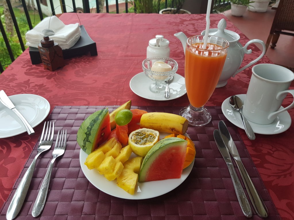 petit dejeuner fruits sri lanka