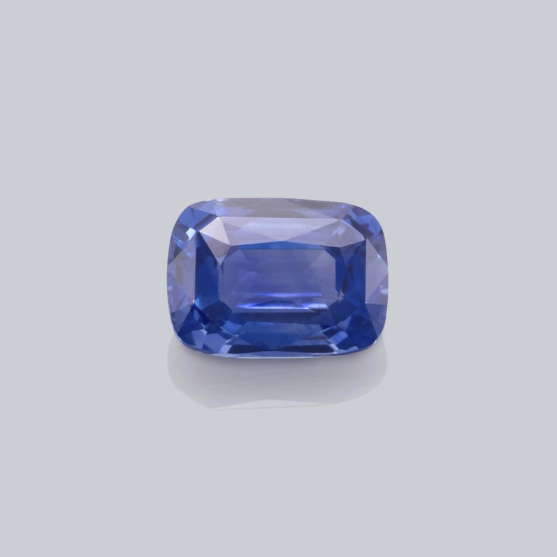Saphir bleu 3.04 carat(s)