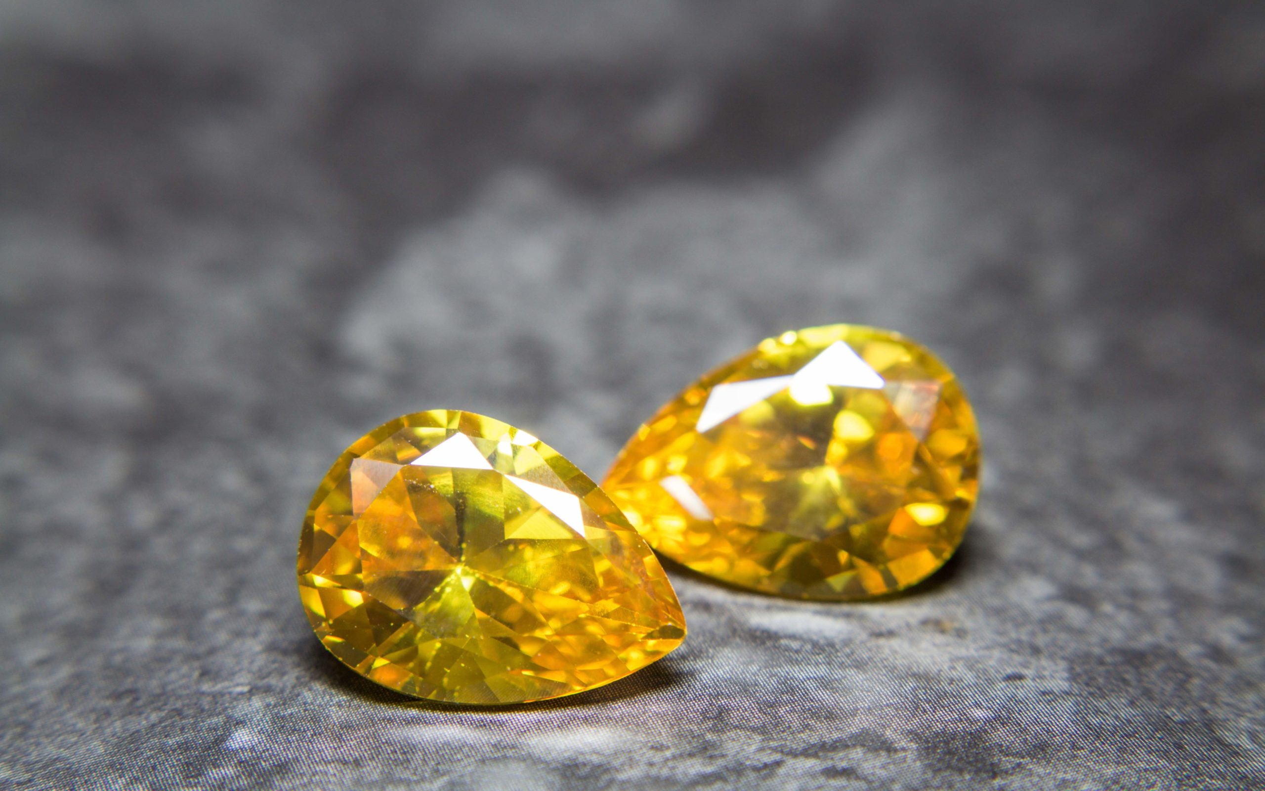 43.50 CT Naturel Jaune Jade Ample Pierre Précieuse 5x7 MM Cabochon 50