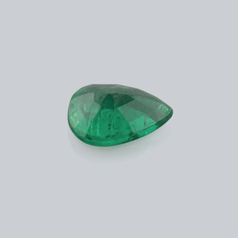 Émeraude vert 1.32 carat(s)