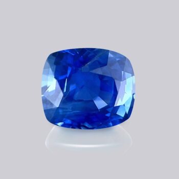 saphir bleu intense non chauffé taille coussin