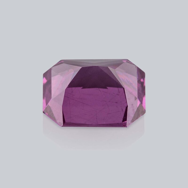 rhodolite rose 4.75 carat(s)