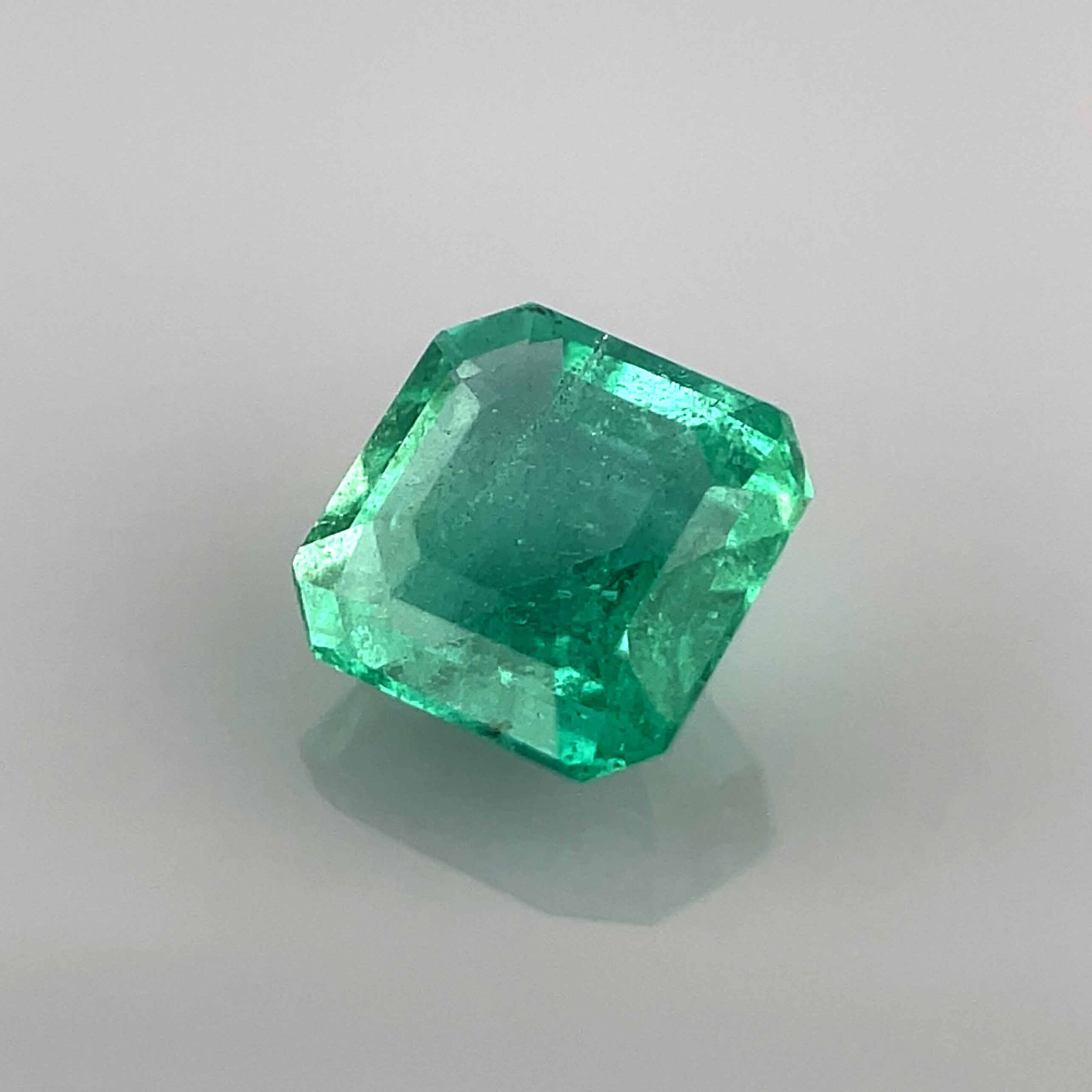 natural emerald green certified from zambia