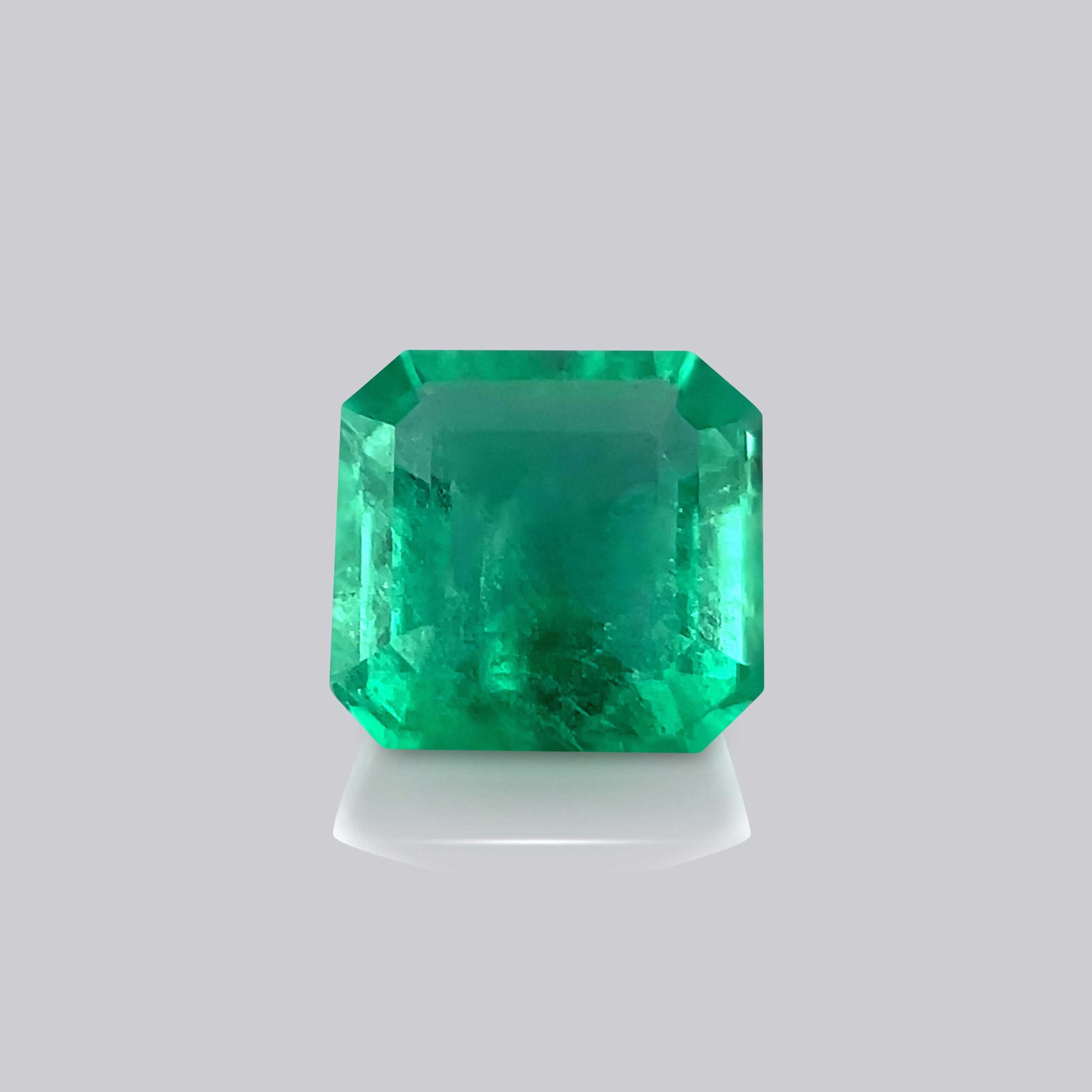 emeraude naturelle verte