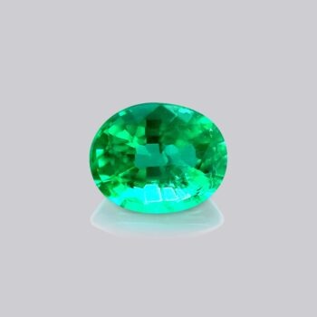 emeraude vert intense taille ovale zambie huile mineur rare pierre précieuse verte mygem.fr