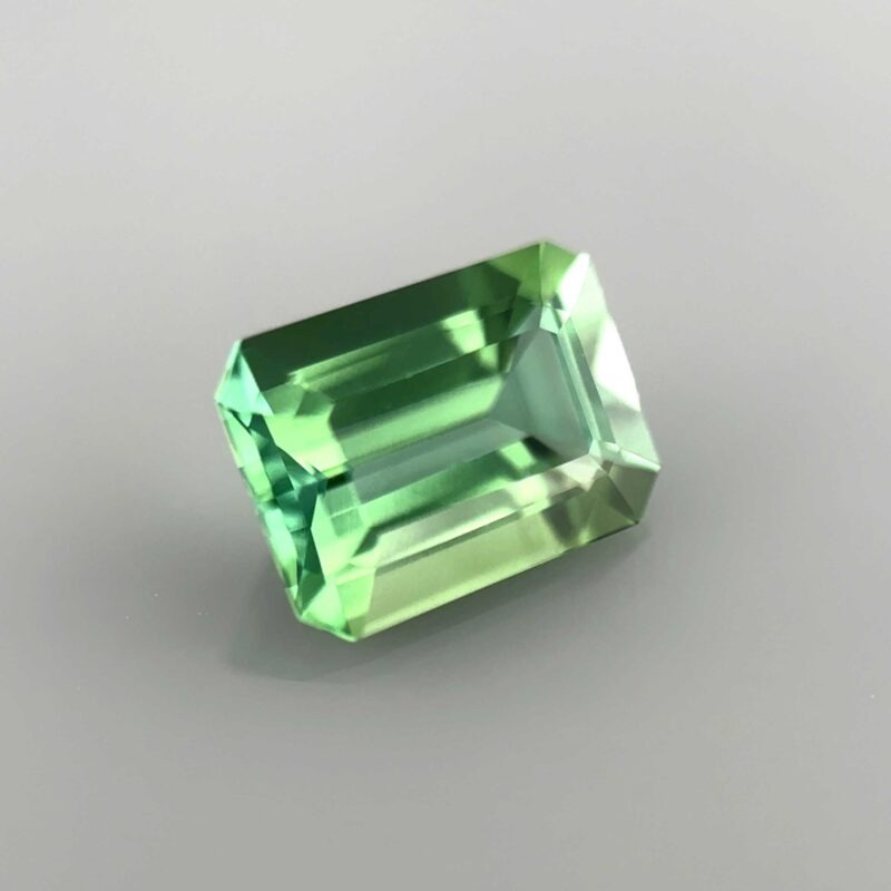 green tourmaline octogonal cut fine stone gemstone mygem