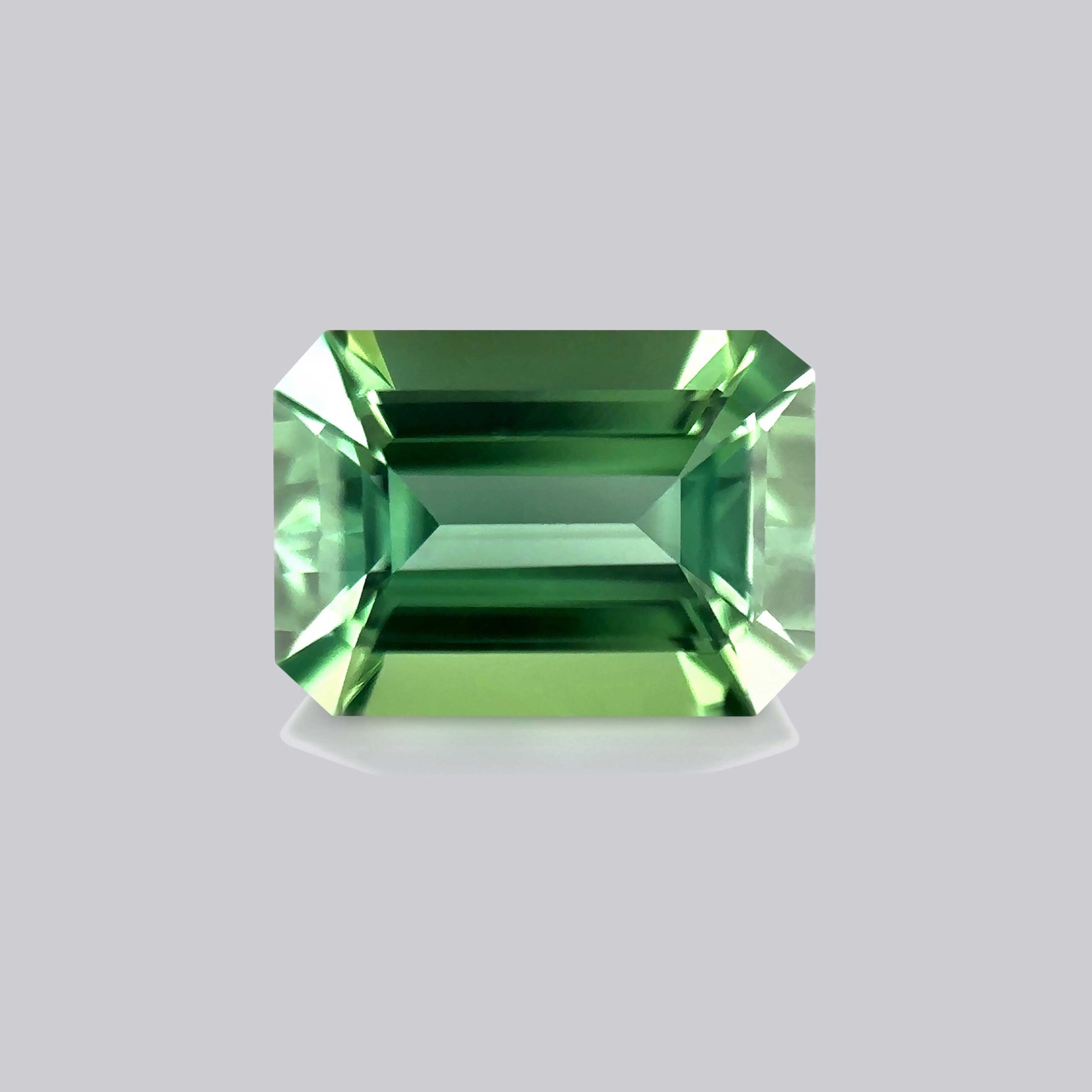 tourmaline verte taille octogonale pierre précieuse verte mygem