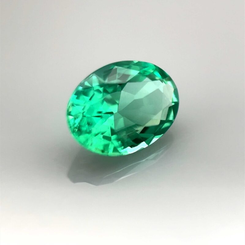 green emerald certified oval cut gemstone mygem fine stone