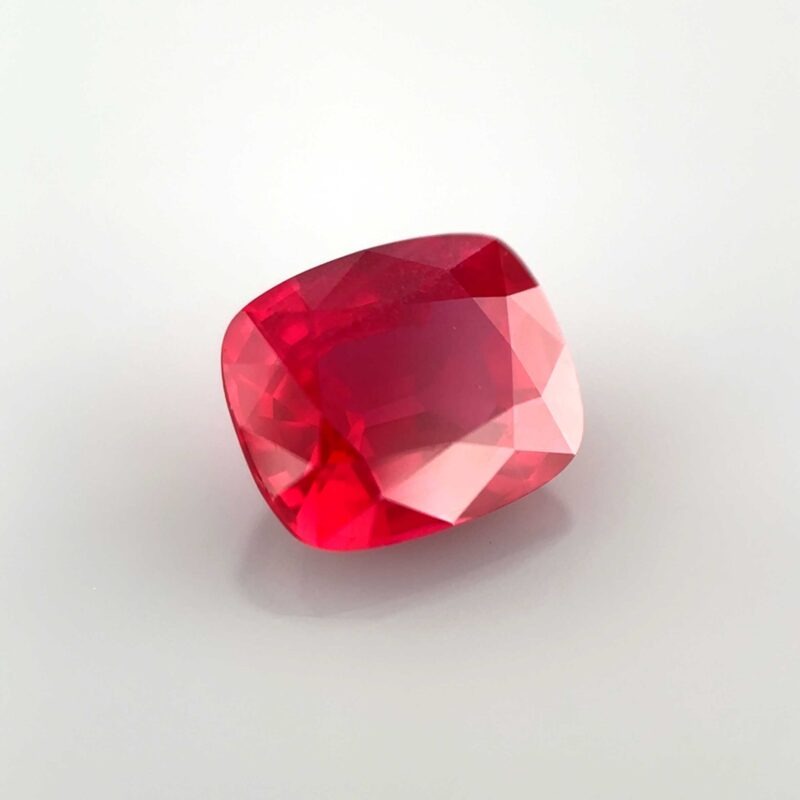 pigeon blood unheated natural ruby red gemstone mygem